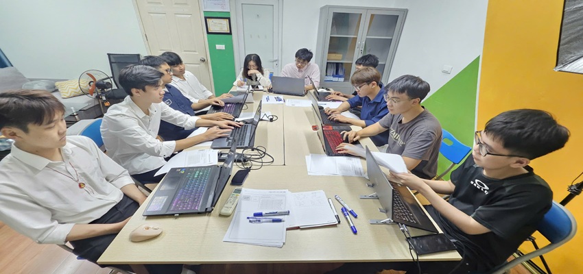 Các bạn đang thực hành Đào tạo quảng cáo google ads luôn tại cơ sở